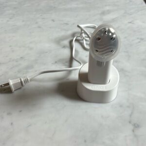 Clinique Sonic System Cleansing Brush Tool with Massaging Treatment Applicator